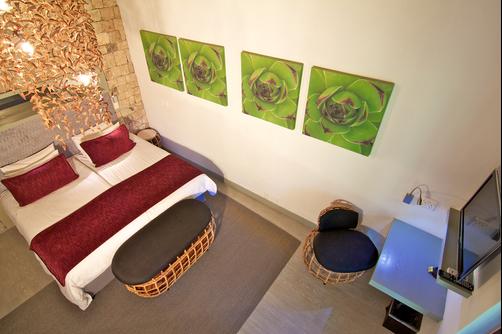 Mokuti Etosha Lodge - Etosha