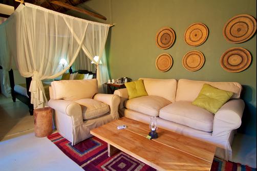 Mokuti Etosha Lodge - Etosha - Bedroom