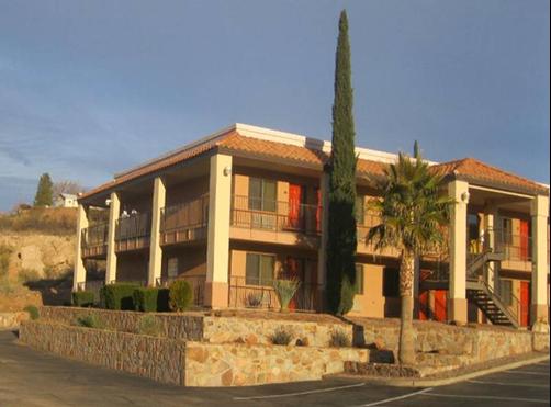 Copper Hills Inn - Globe - Outdoors view