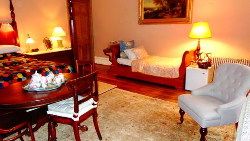 1871 House - New York - Bedroom