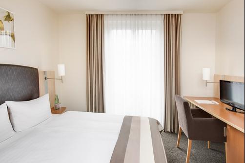 InterCityHotel Wien - Vienna - Bedroom
