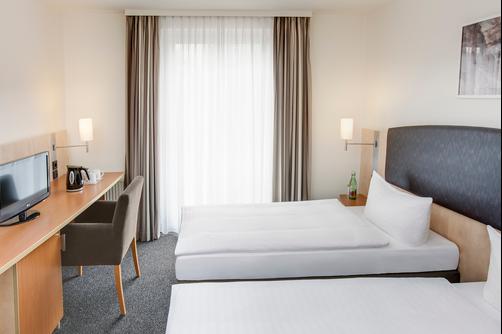 InterCityHotel Wien - Vienna - Bedroom
