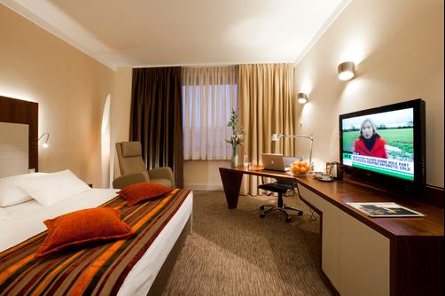 Grand Hotel Union Business - Ljubljana - Bedroom