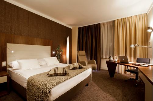 Grand Hotel Union Business - Ljubljana - Bedroom