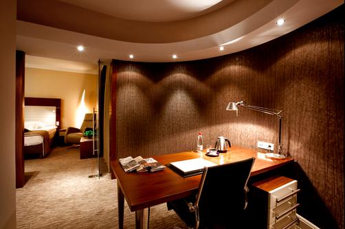 Grand Hotel Union Business - Ljubljana - Bedroom