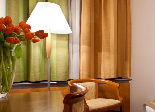 Central Hotel - Ljubljana - Bedroom