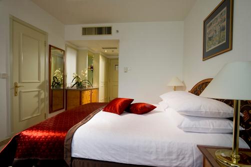 Hotel Lev - Ljubljana - Bedroom