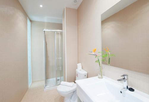 Apartamentos Adjovimar - Los Llanos de Aridane - Bathroom