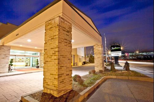Radisson Hotel Providence Airport - Warwick - Building