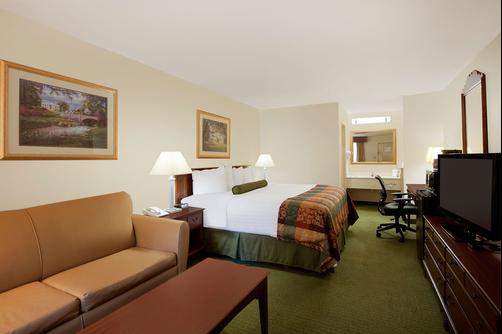 Best Western Sweetgrass Inn - Charleston - Bedroom