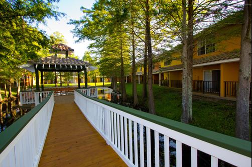 Best Western Premier Saratoga Resort Villas - Kissimmee - Building