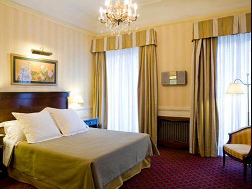 Emperador - Madrid - Bedroom