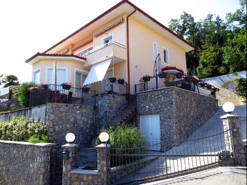 Villa Luppo - Ika - Building