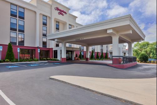 Hampton Inn Hendersonville - Hendersonville - Building
