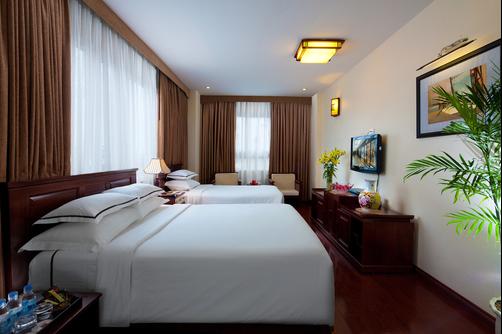 Hanoi Imperial Hotel - Hanoi - Living room