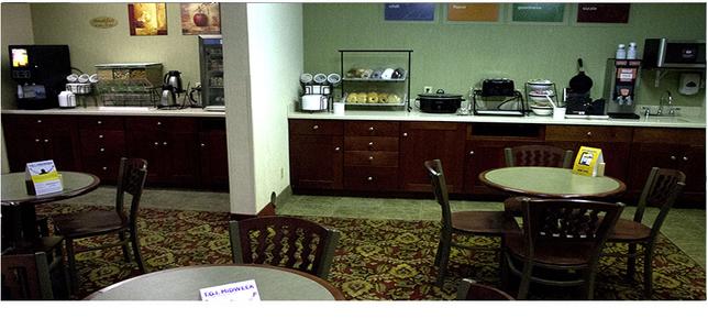 Comfort Inn - Pierre - Food