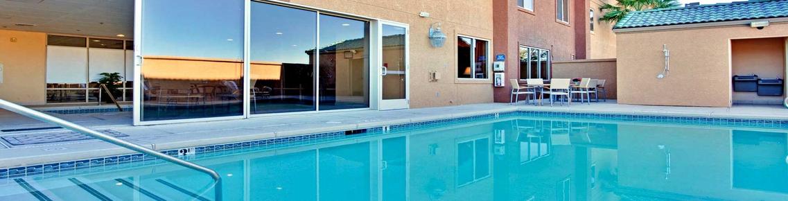 Holiday Inn Express Las Vegas-Nellis - Las Vegas - Pool
