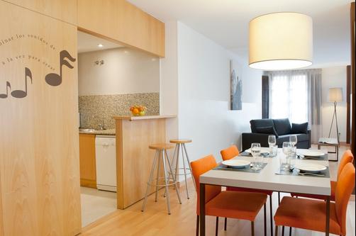 MH Apartments Opera Rambla - Barcelona