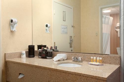 Days Inn Bangor - Bangor - Bedroom