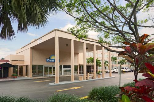 Days Inn Miami International Airport - Miami - Building