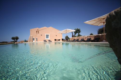 Antica Locanda Del Golf - Ragusa - Building