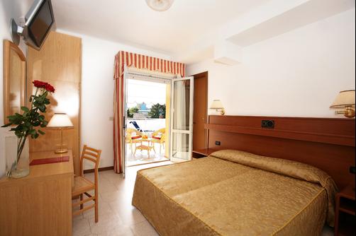 Hotel Bellini - Lignano Sabbiadoro - Bedroom
