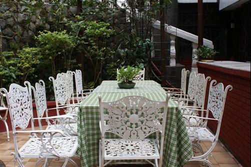 Villa La Maja Hotel And Restaurant - Baguio - Patio