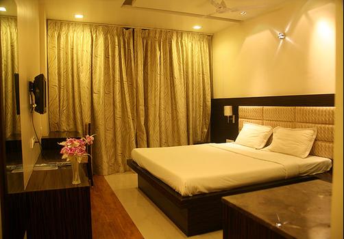 Hotel Apaar - Diu - Bedroom