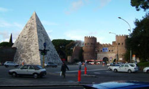 Tourist House Roma Hotel - Rome - Building