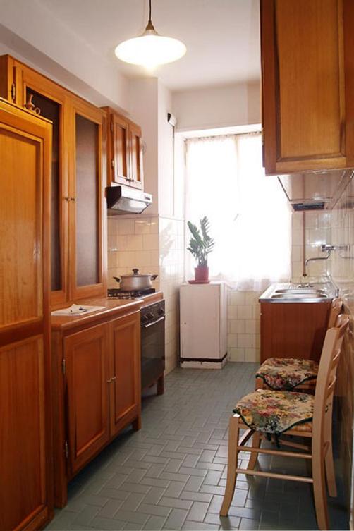 Tourist House Roma Hotel - Rome - Kitchen