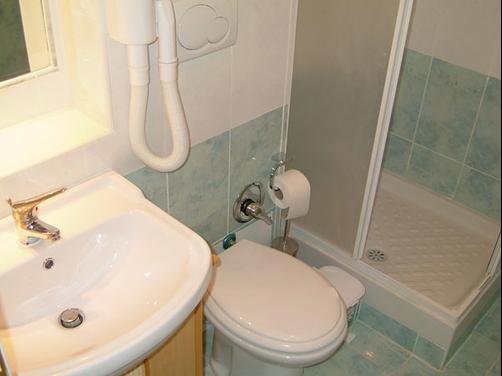 Tourist House Roma Hotel - Rome - Bathroom