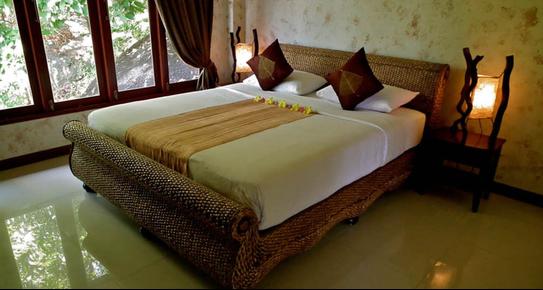 The Rocks Luxury Villas - Ko Tao - Bed