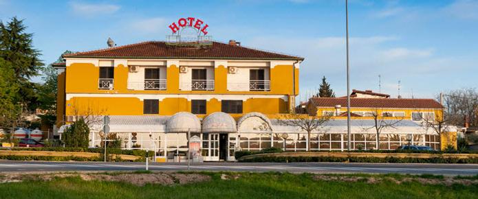 Hotel Zephyr - Plovanija - Buje - Building