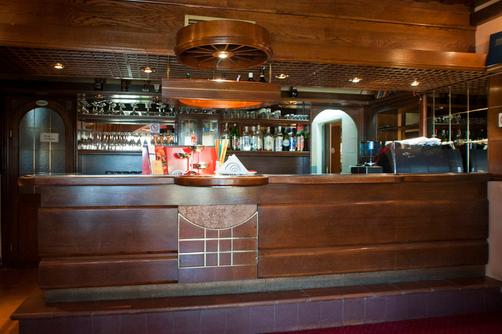 Hotel Zephyr - Plovanija - Buje - Bar