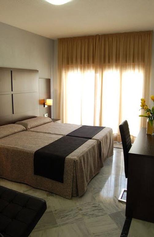 Hotel Mariami - Dúrcal - Bedroom