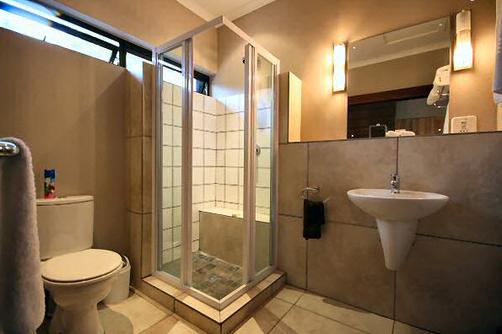 Quinze Guesthouse - Nelspruit - Bathroom