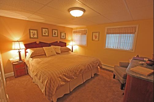 Lavender House Bed and Breakfast - New Westminster - Bedroom
