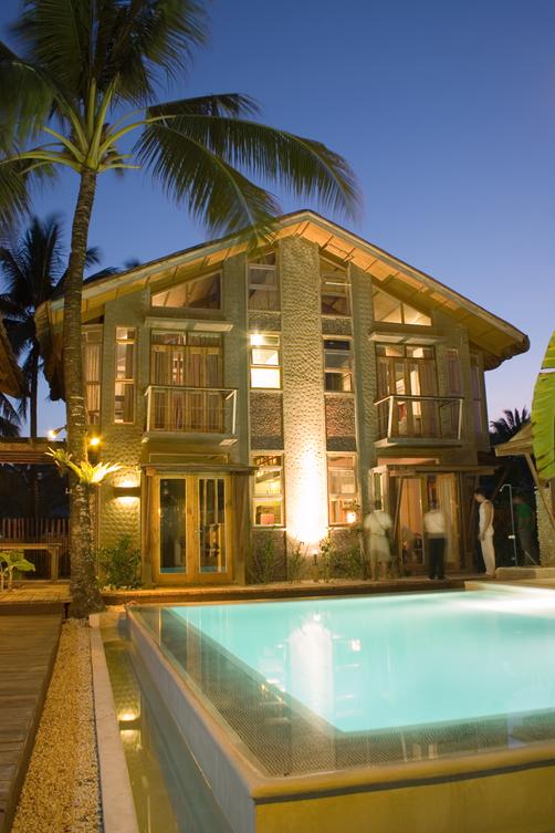 Mangoriders Beach Club - Malay - Building