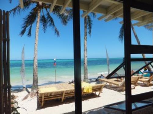 Mangoriders Beach Club - Malay - Beach