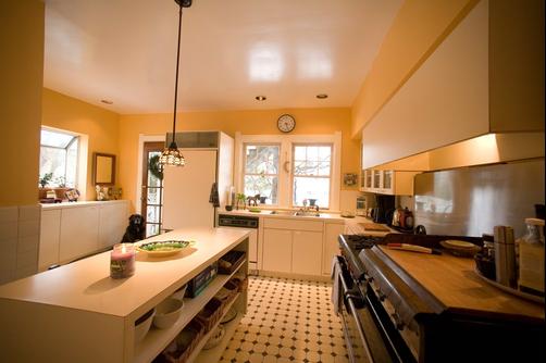 The Guest House - Perrysburg - Kitchen