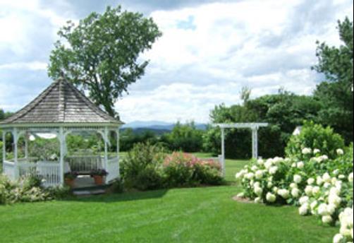 Strong House Inn - Vergennes - Patio