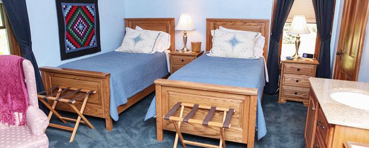 Country Victorian Bed & Breakfast - Middlebury - Bedroom