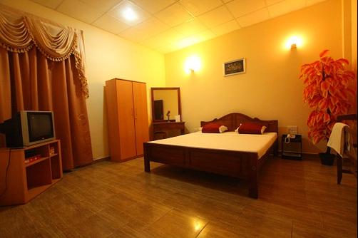 Chilaw City Hotel - Kalpitiya - Bedroom