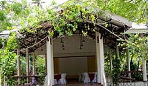 Dolores Tropicana Resort & Hotel - Bauin - Building