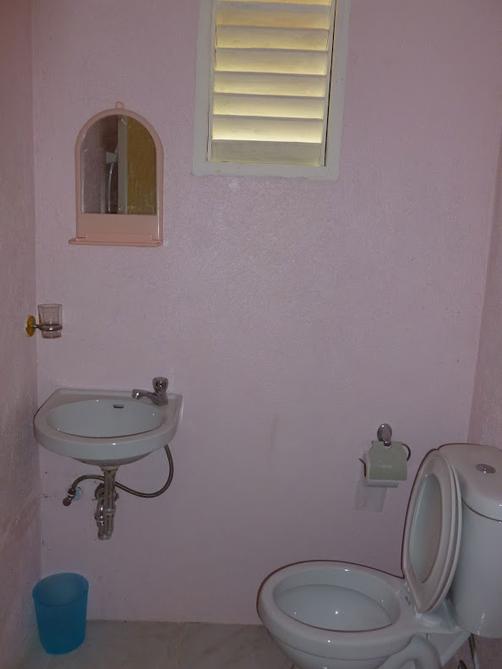 D & A Seaside Cottages - Camiguin - Bathroom