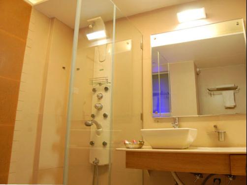 Hotel Niraali Executive - Pune - Bathroom