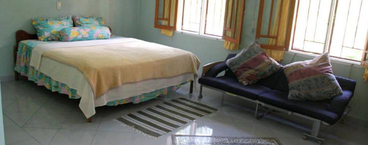 Tabo Cottages - Prapat - Bedroom