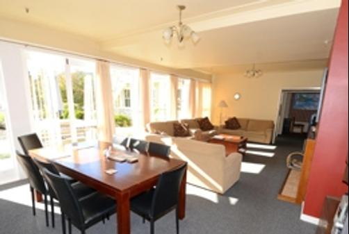 The Old Nurses Home Guesthouse - Reefton - Living room
