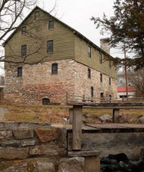 The Inn at Vaucluse Spring - Stephens City - Building