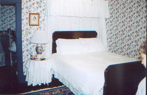 Old Johnson House Inn - Hugo - Bedroom